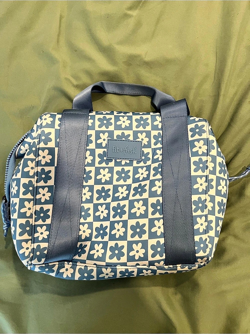 Fit + Fresh Floral Lunch Bag in Blue & Cream